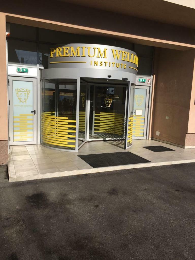 Premium Wellness Institute Otel Bükreş Dış mekan fotoğraf